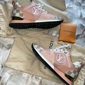 Authentic LV sneaker